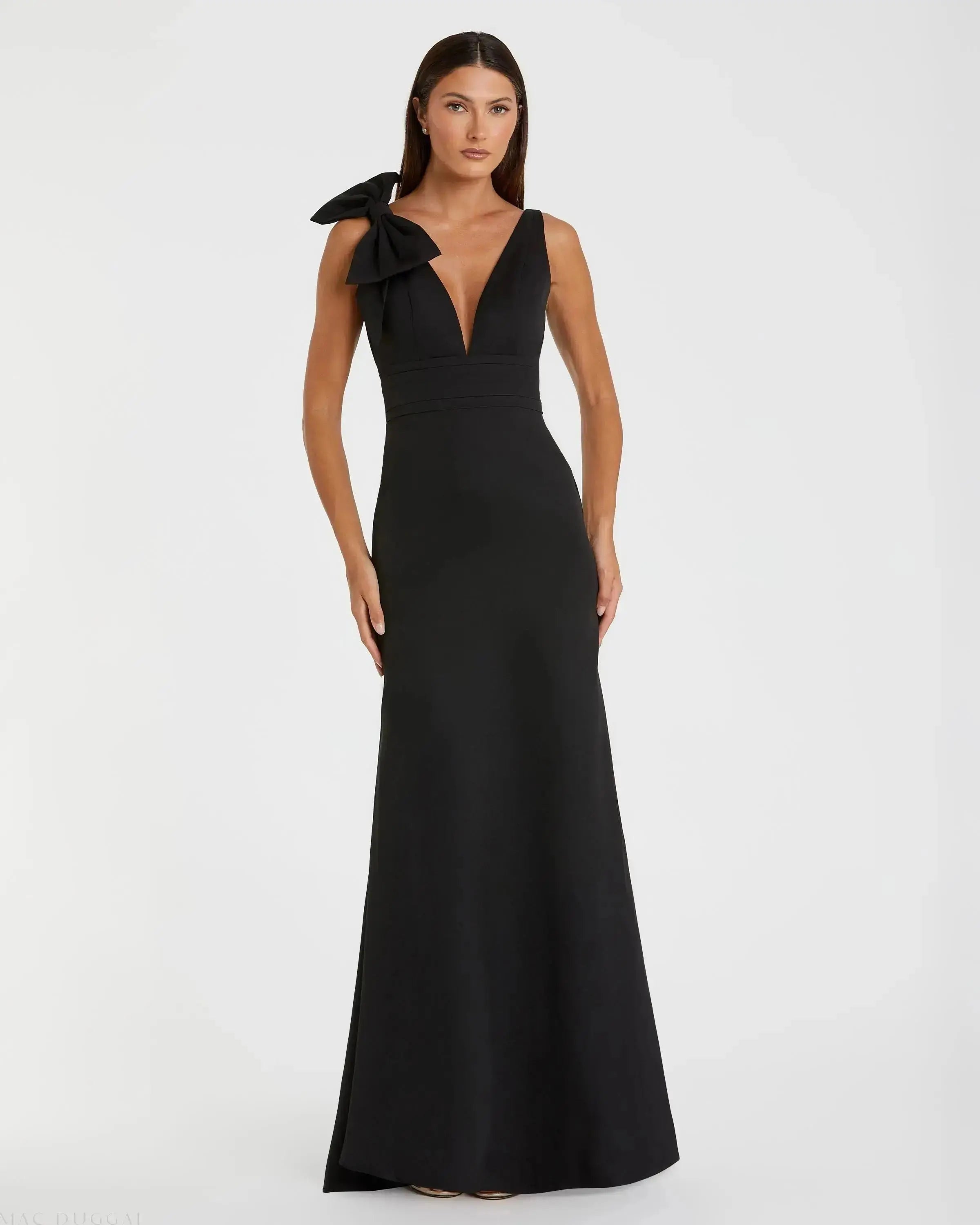 Sleeveless V Neck Bow Detail Mermaid Gown