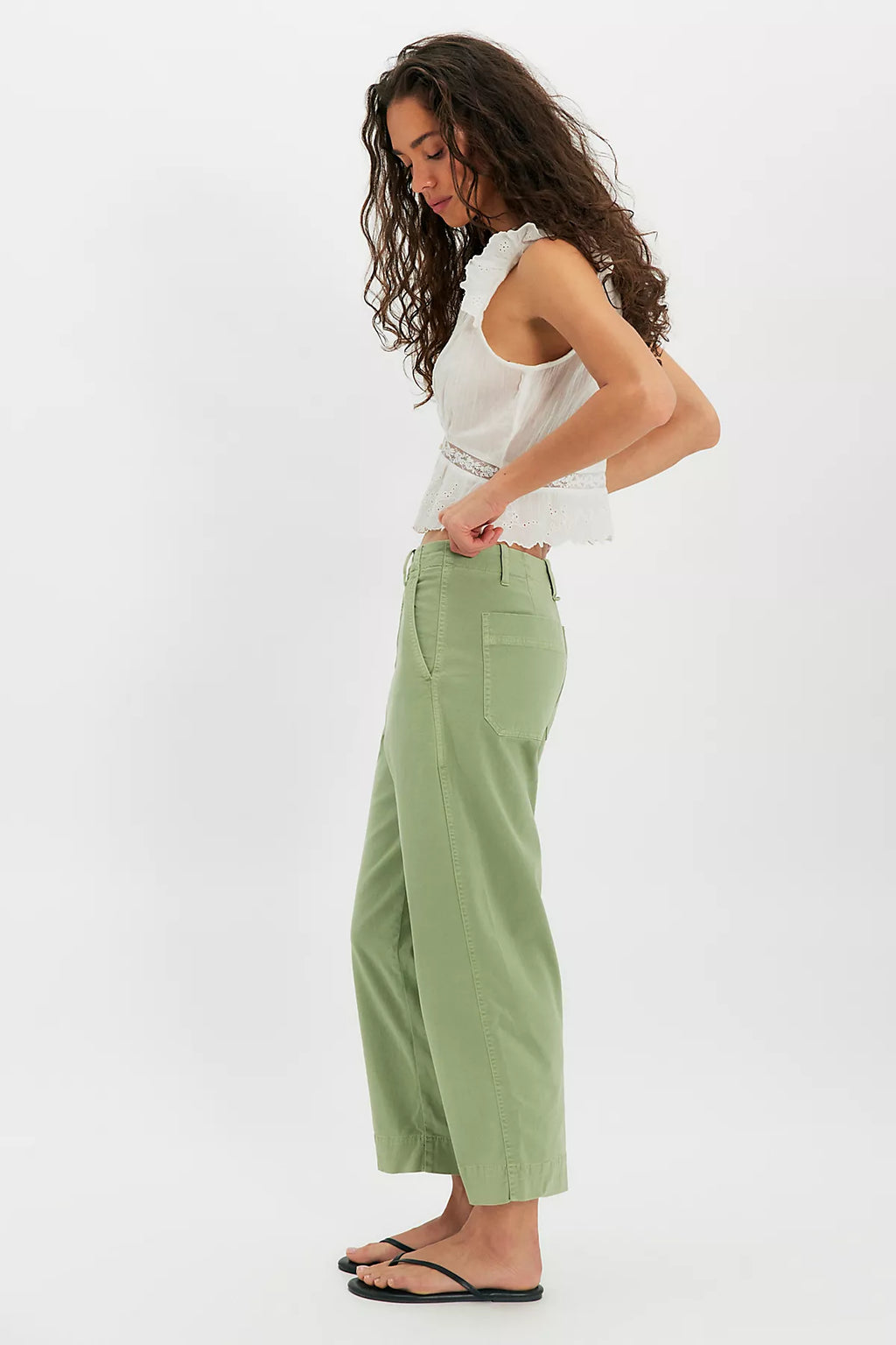 Closed Rovean Pants