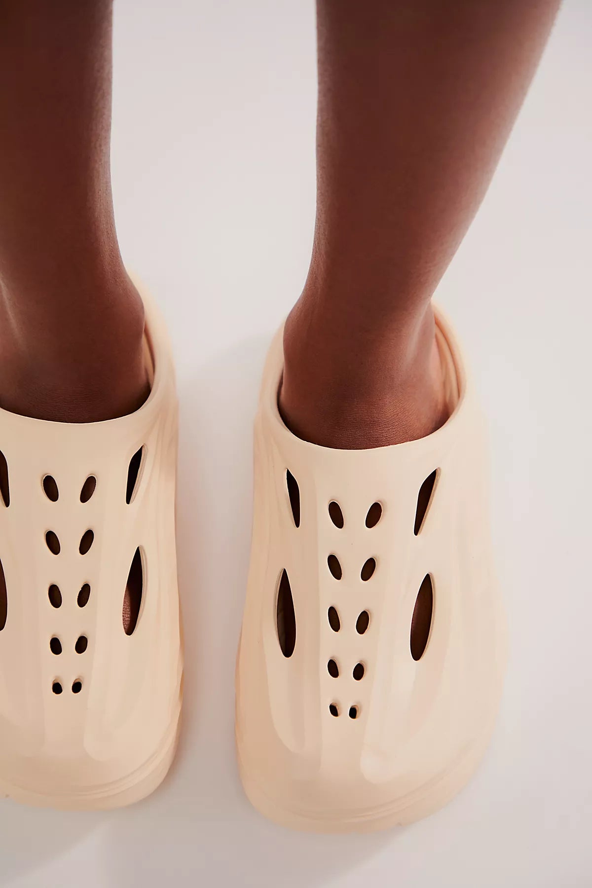 HOKA® Ora Recovery Mules