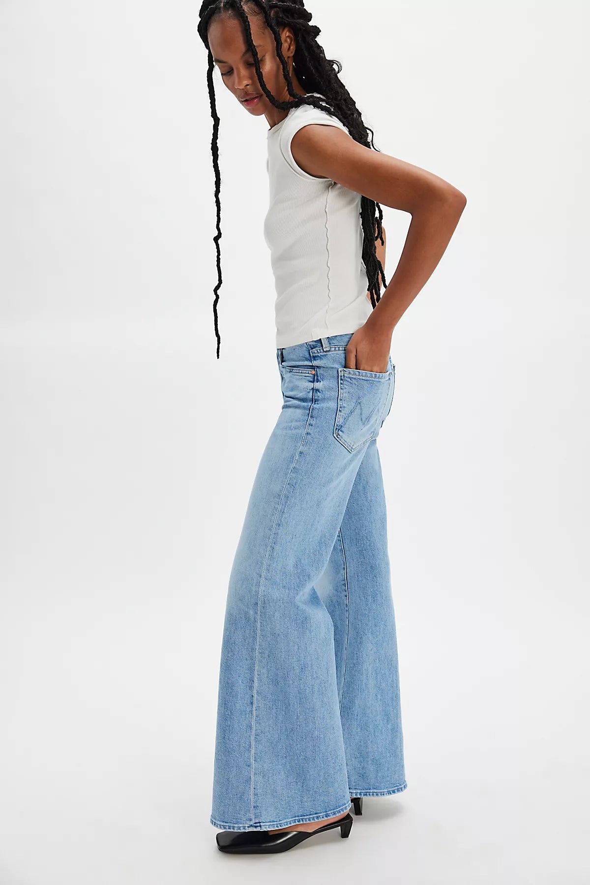MOTHER The Tomcat Roller Skimp Flare Jeans