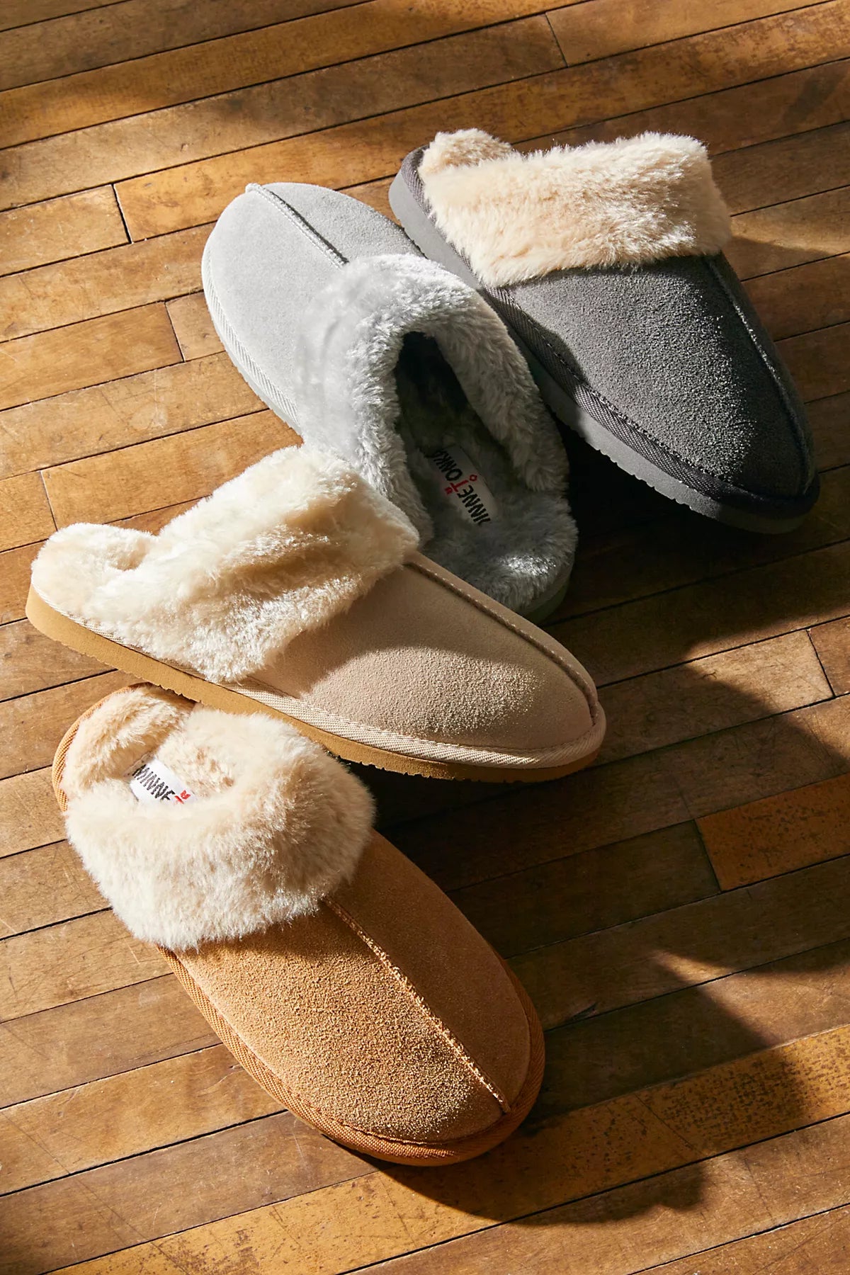 Minnetonka Chesney Slippers