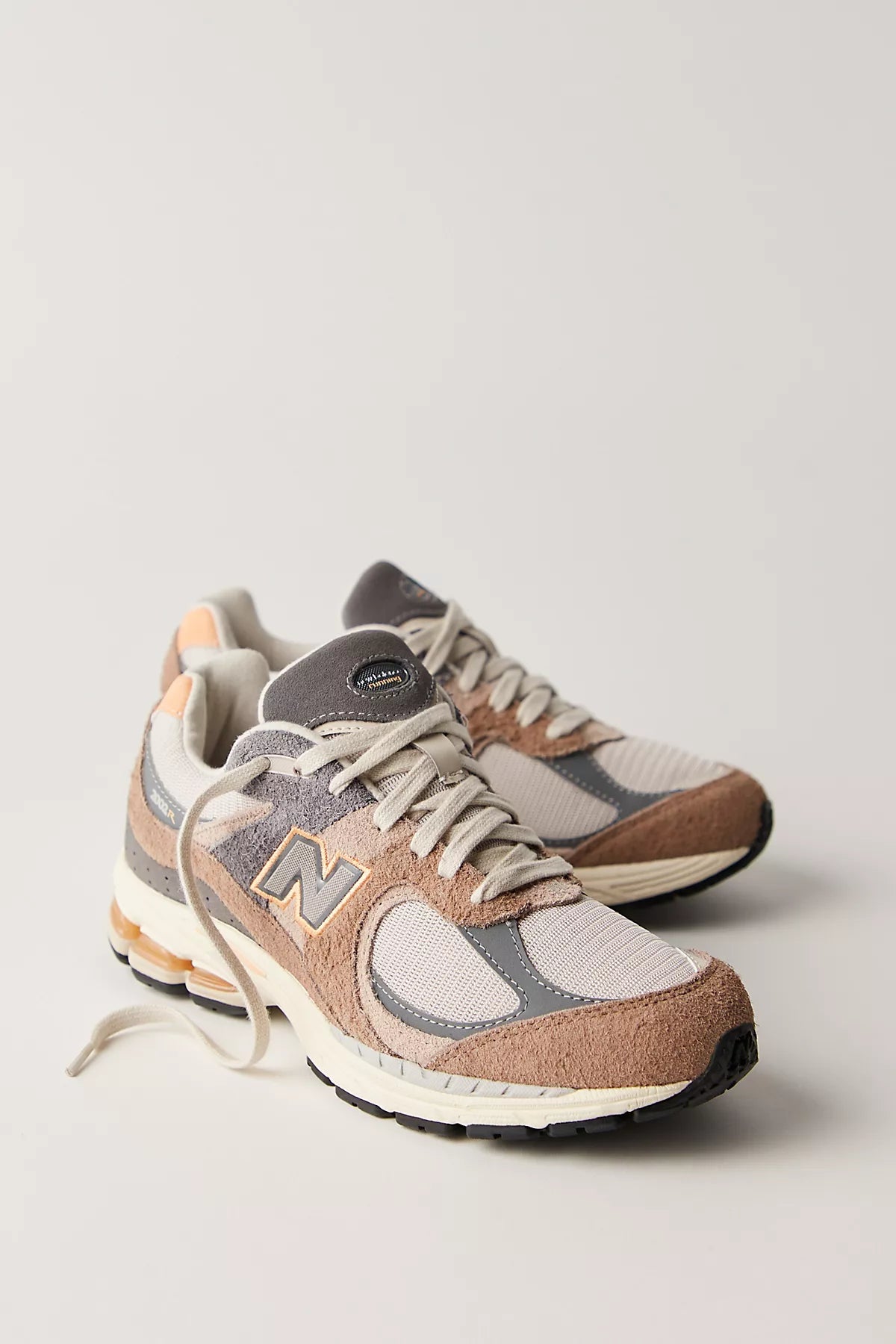 New Balance 2002r Sneakers