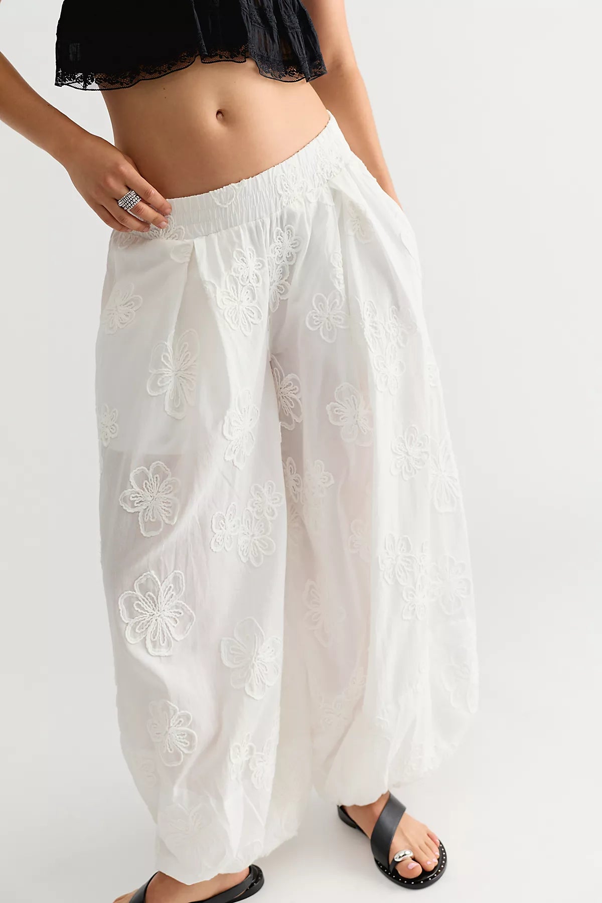 Moonflower Textured Pull-On Balloon Pants