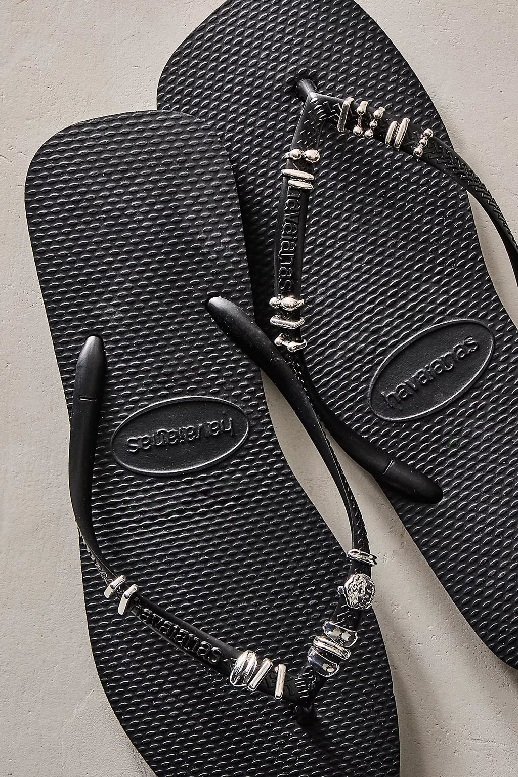 Metal Sandal Charm Set