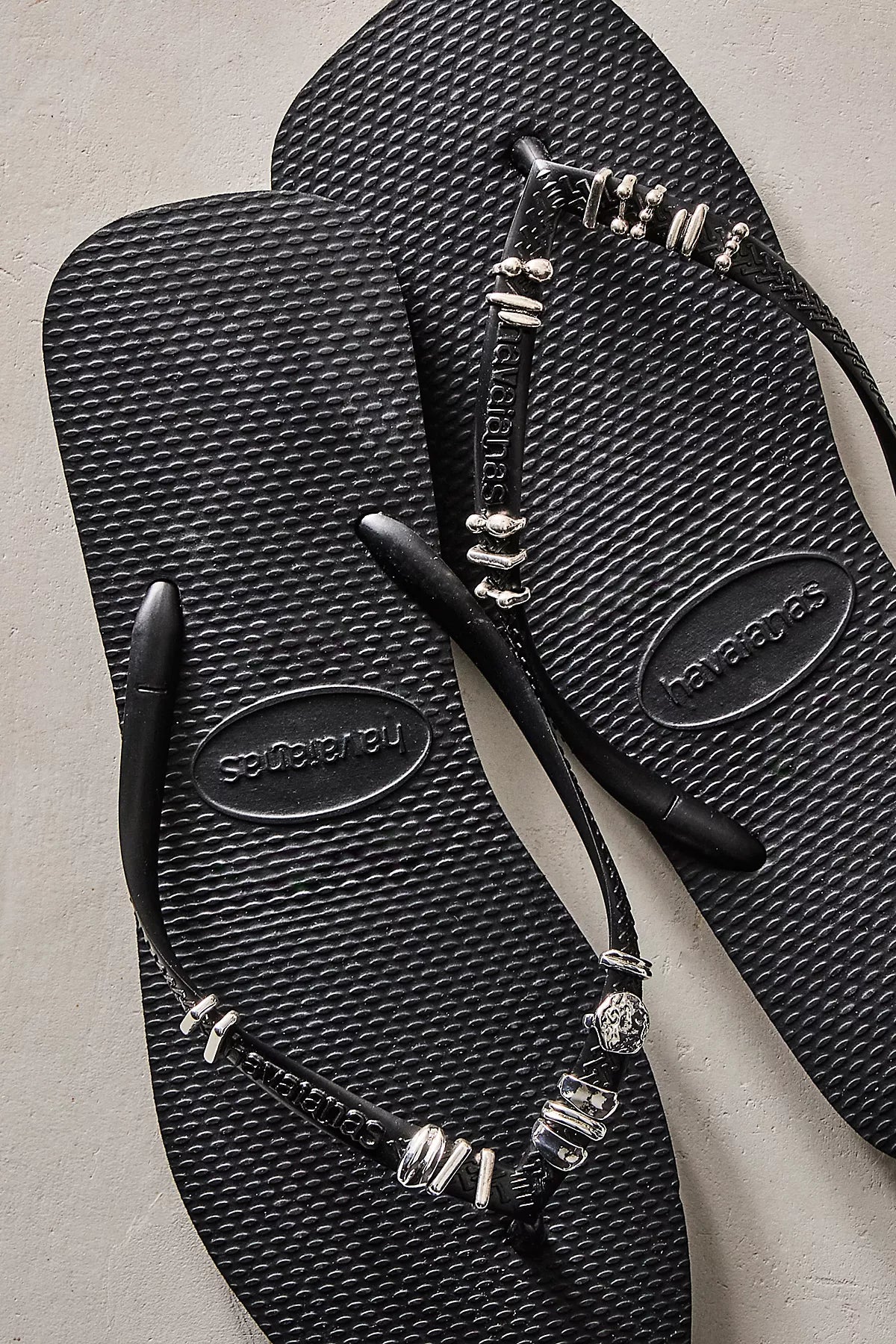 Metal Sandal Charm Set