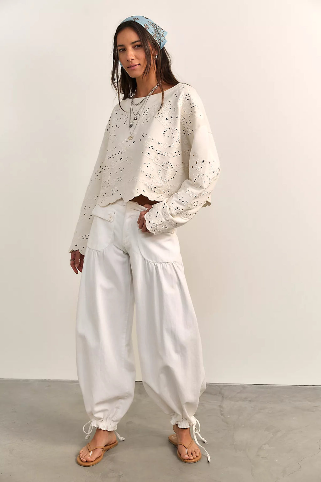 Iris Embroidered Sweatshirt