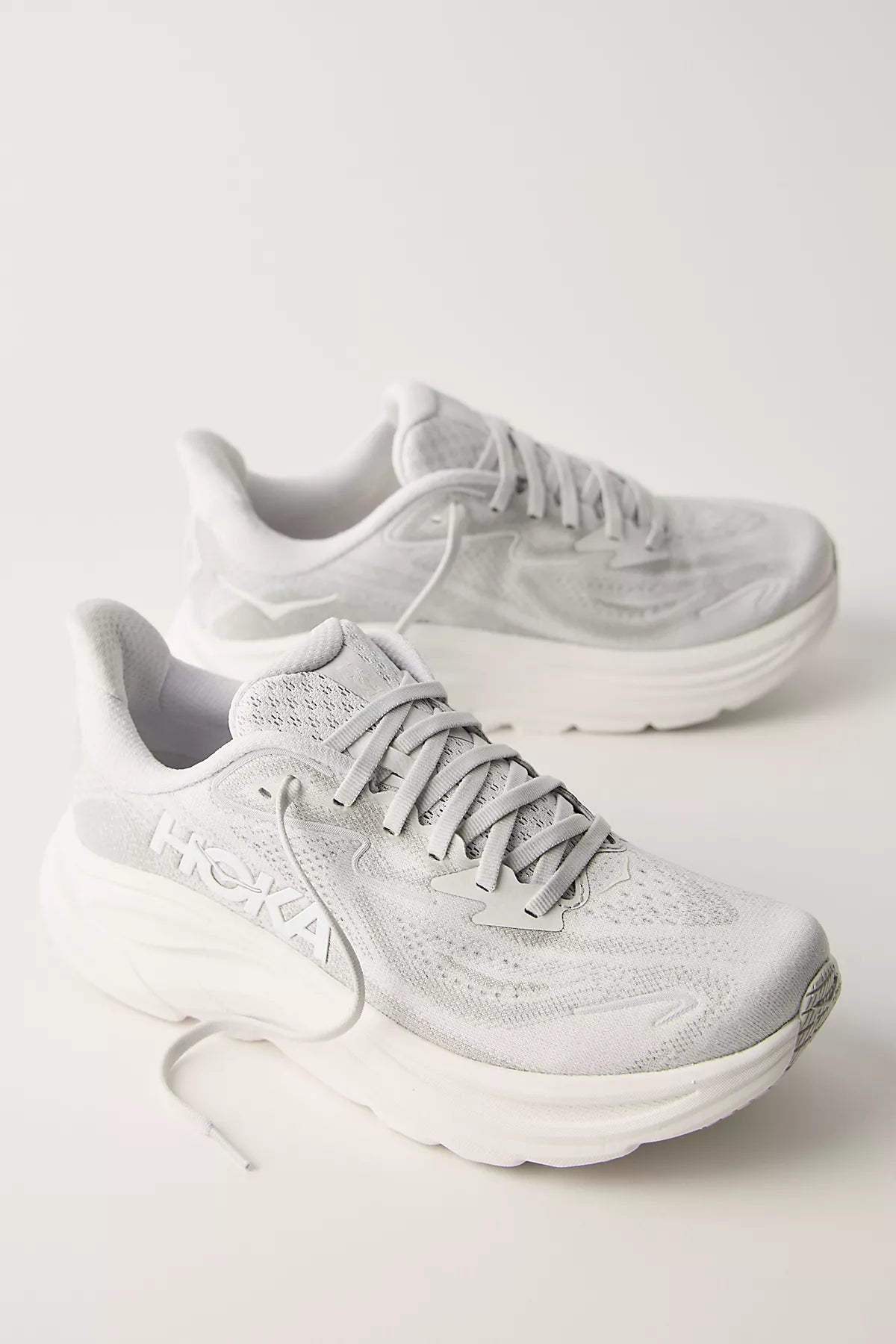 HOKA® Clifton 10 Sneakers