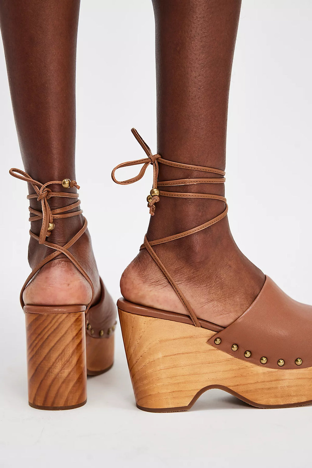 Front Row Wrap Clogs