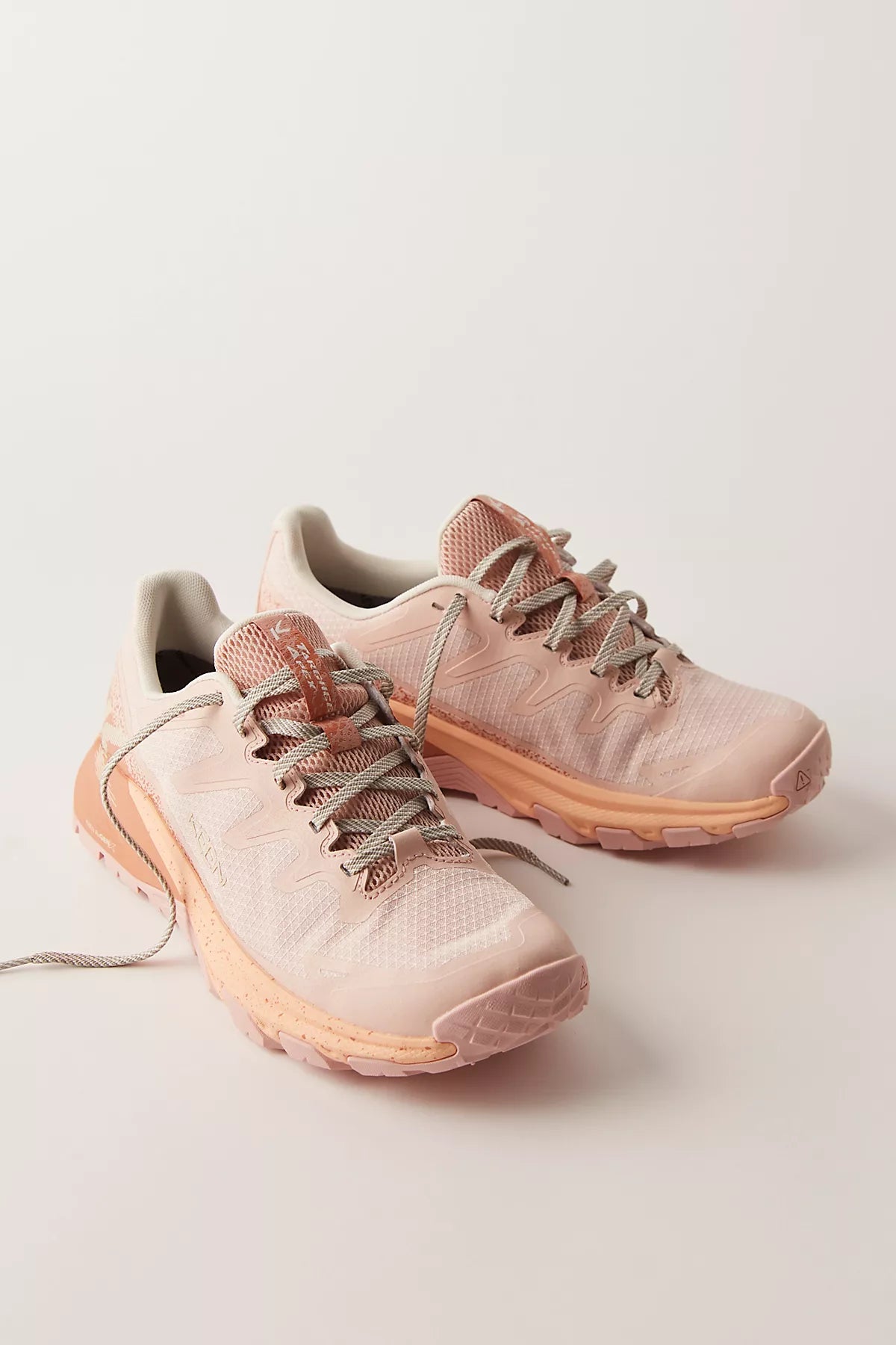 KEEN Targhee Apex Waterproof Hiking Sneakers