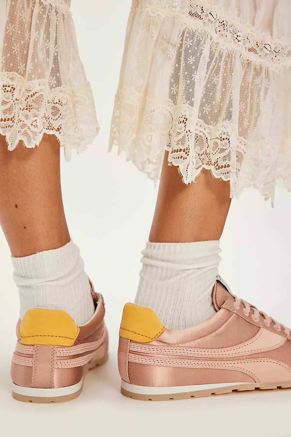 Oncept Essex Sneakers
