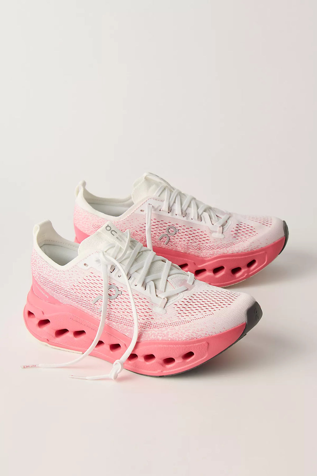 On Cloudsurfer Max Sneakers