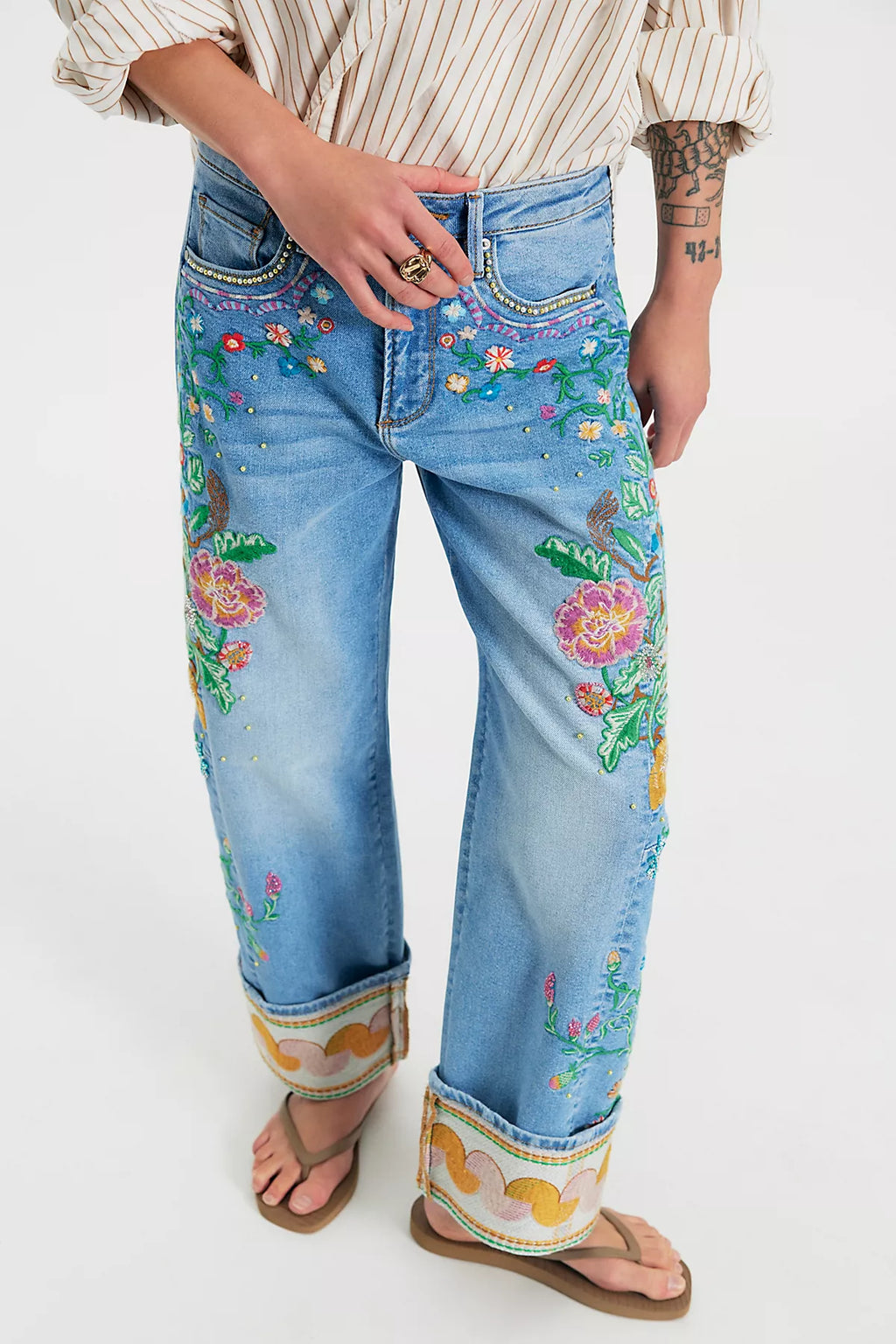 Driftwood Gardenia Cuffed Barrel Jeans
