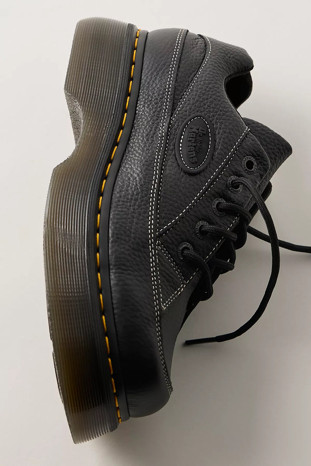 Dr. Martens Buzz Kit Oxfords