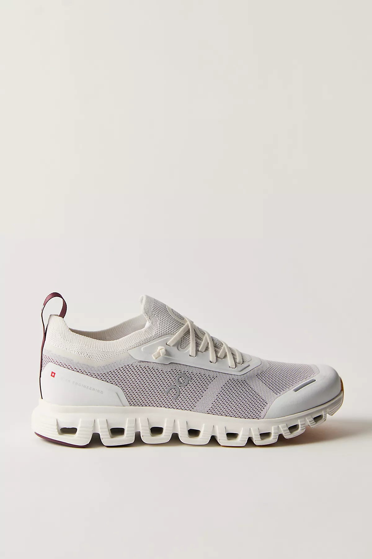 On Cloud 6 Versa Sneakers