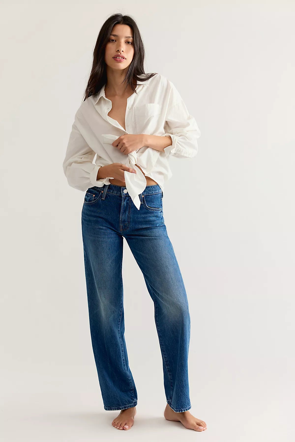 MOTHER The Mid-Rise Rambler Skimp Jeans