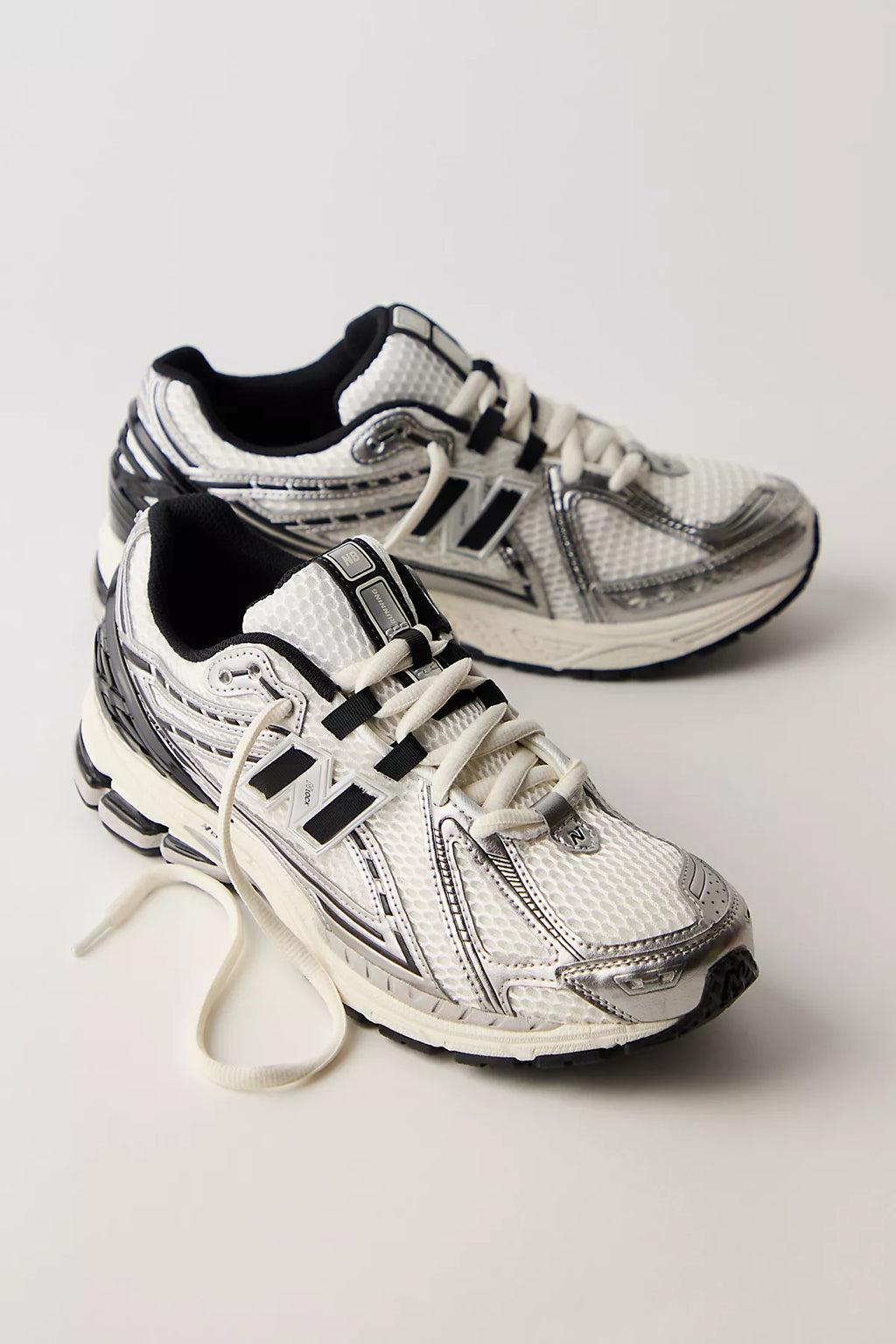 New Balance 1906R Sneakers