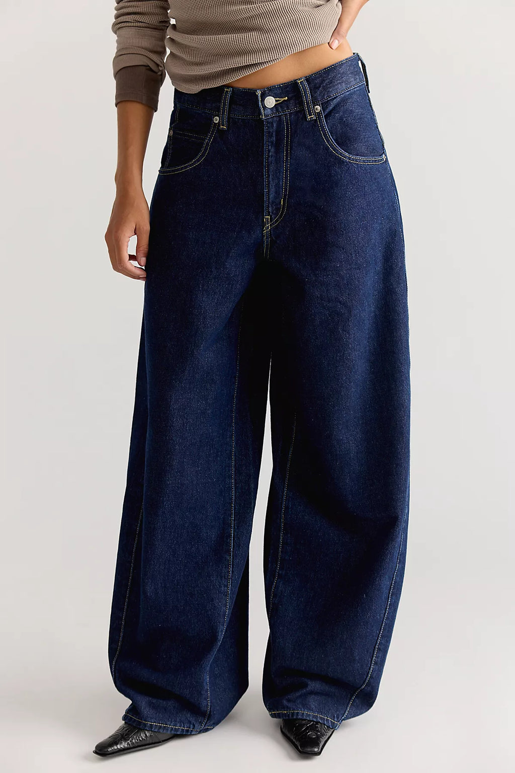 Levi's Super Baggy Barrel Jeans