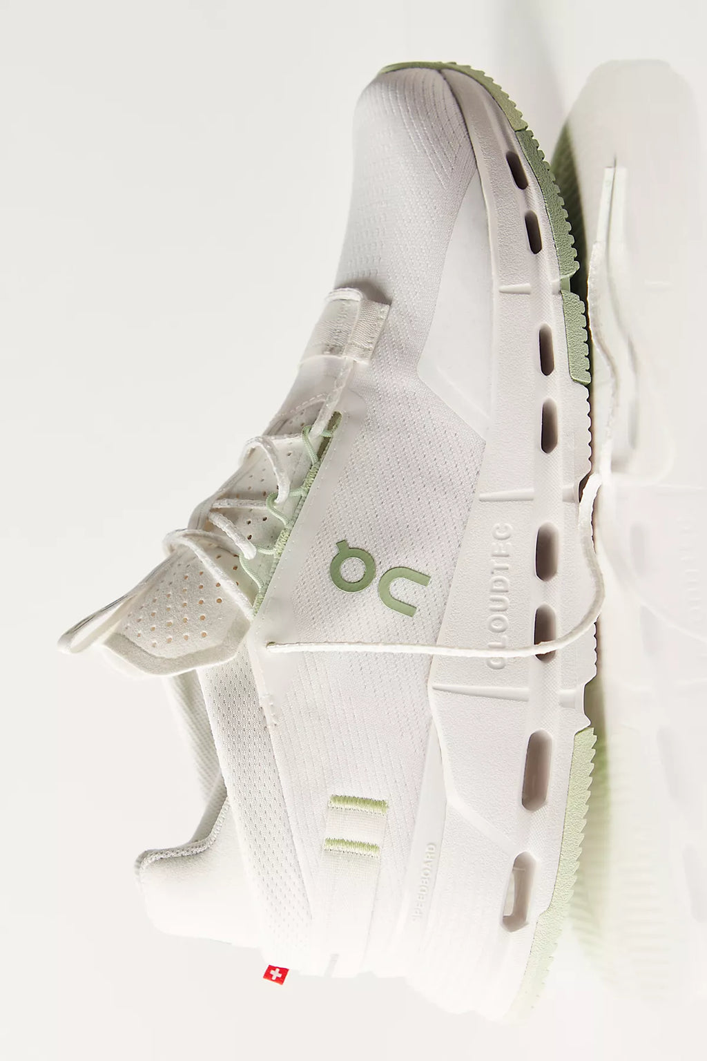 On Cloudnova 2 Sneakers