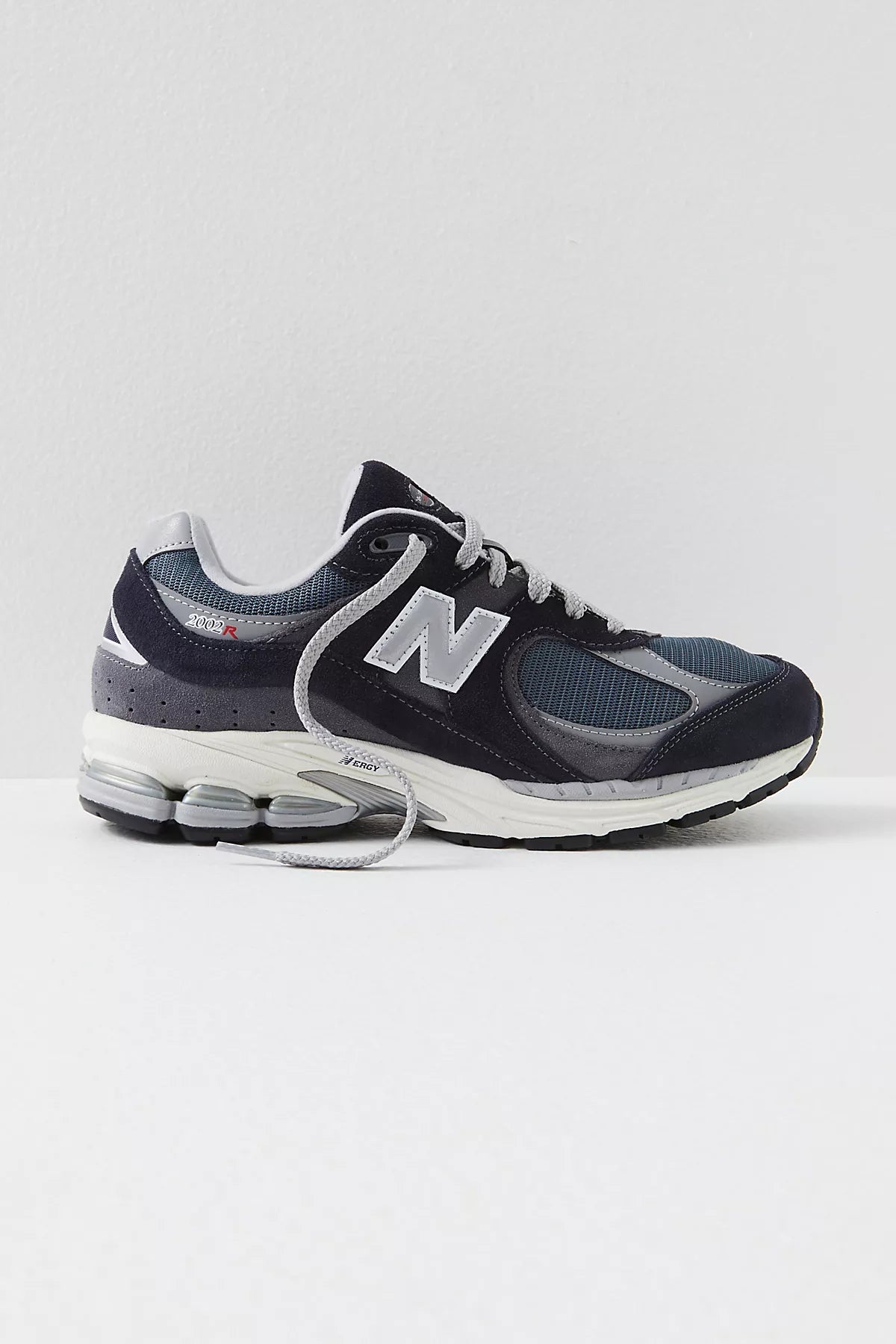 New Balance 2002r Sneakers