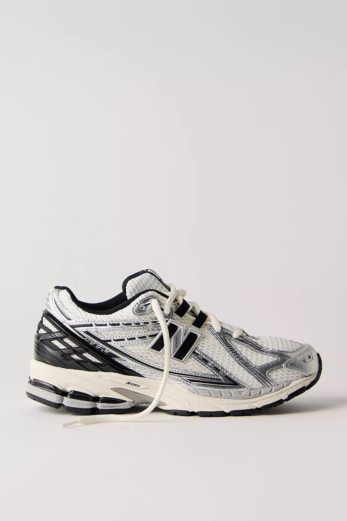 New Balance 1906R Sneakers