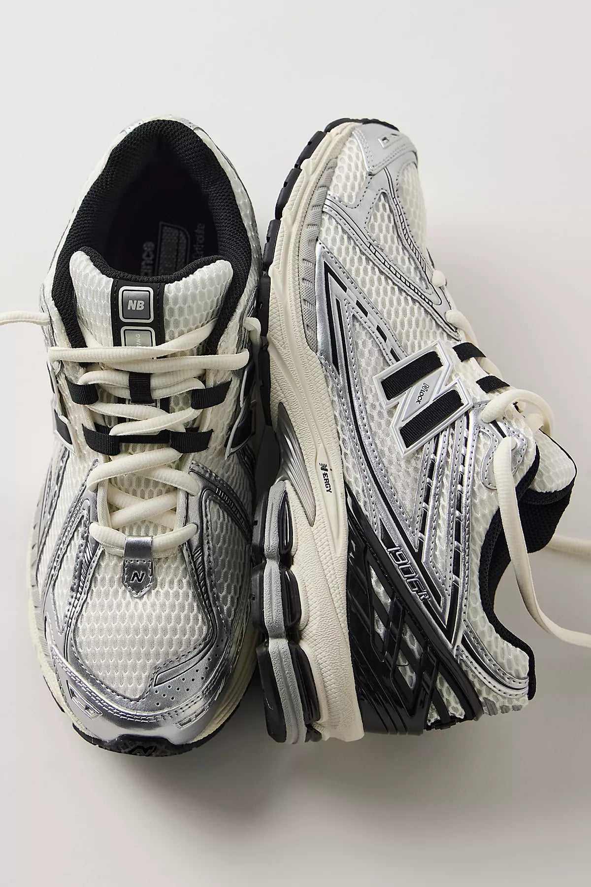 New Balance 1906R Sneakers