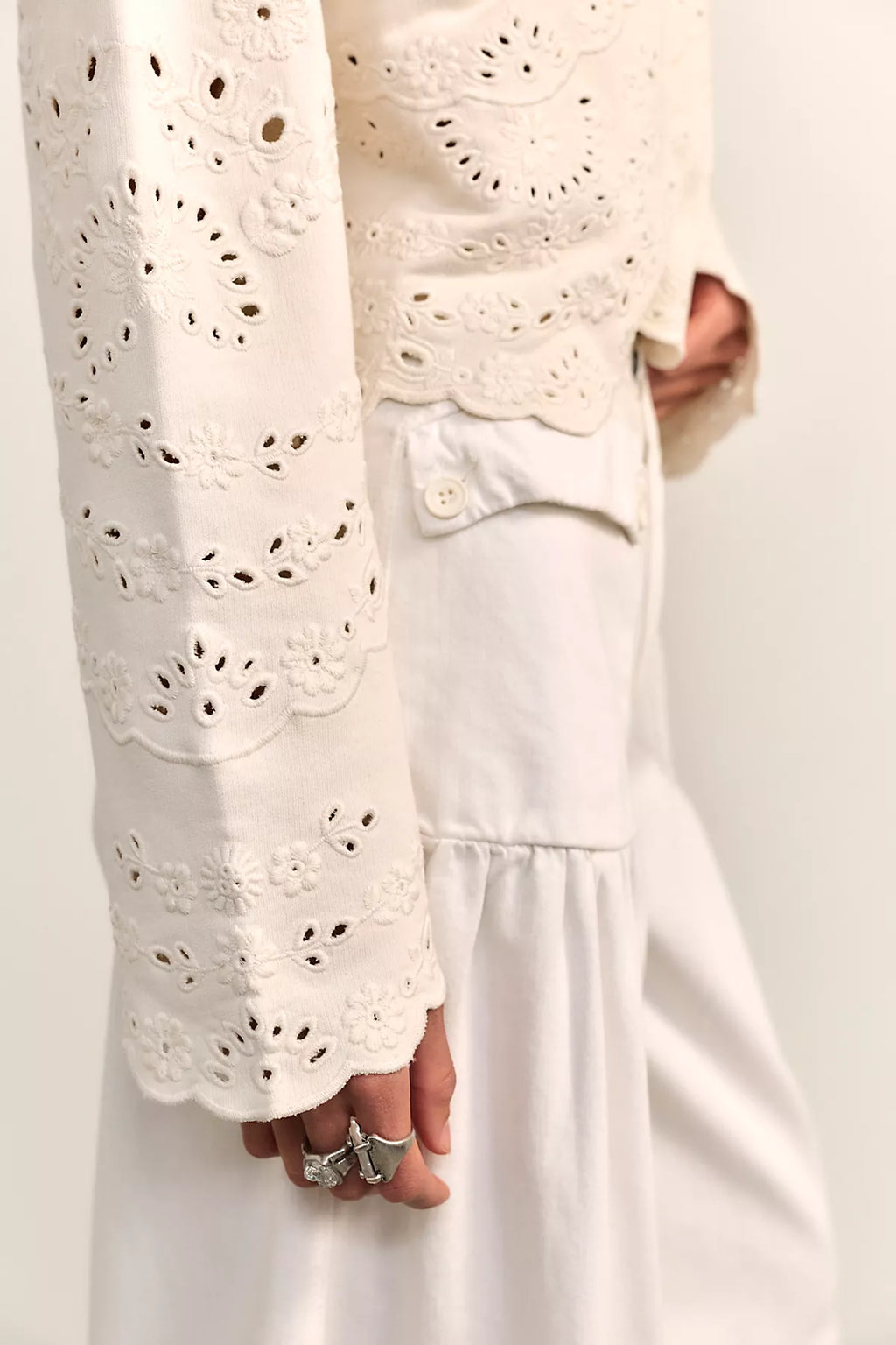 Iris Embroidered Sweatshirt