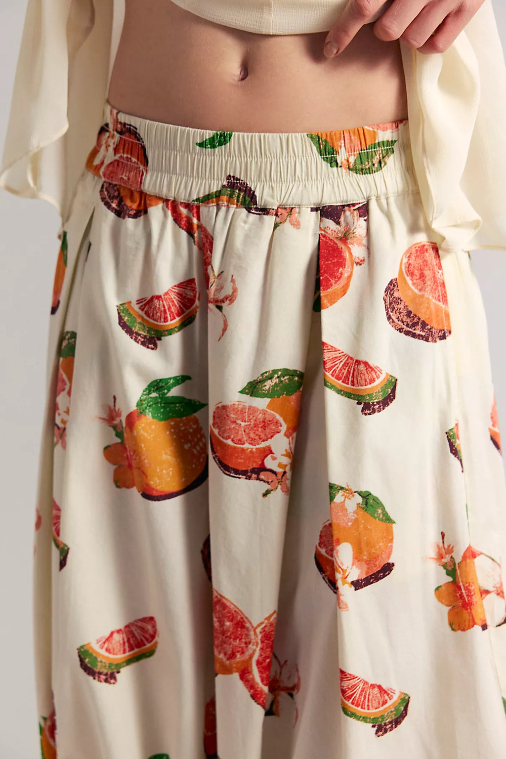 Moonflower Printed Pull-On Balloon Pants