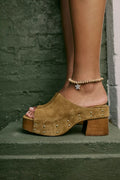 Bryson Clogs