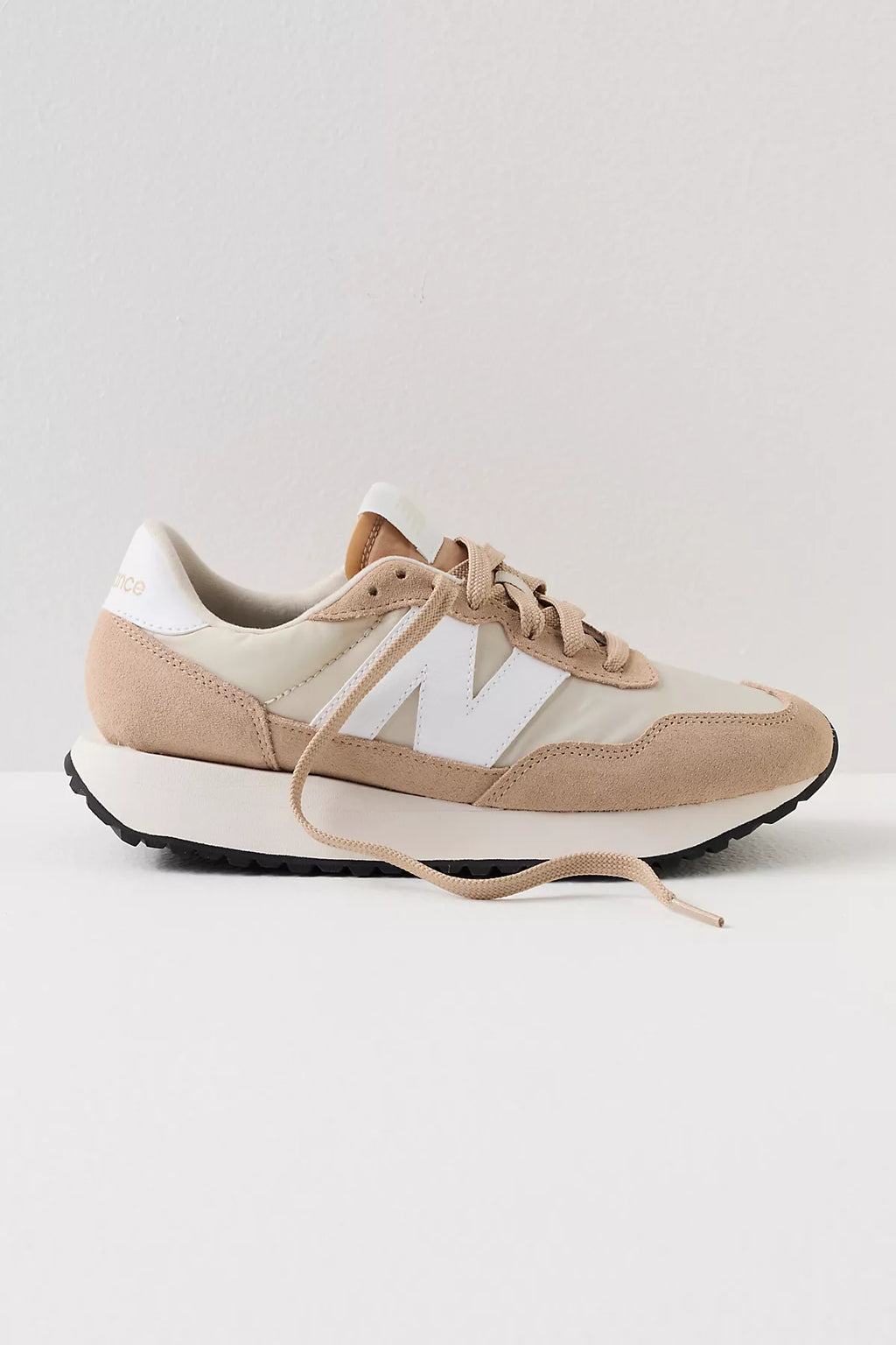 New Balance 237 Sneakers