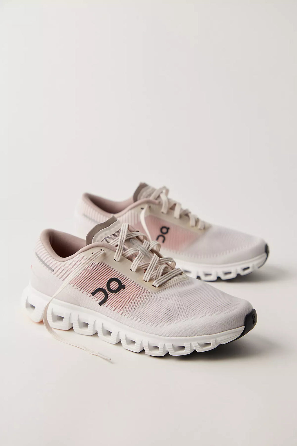 On Cloud 6 Push Sneakers