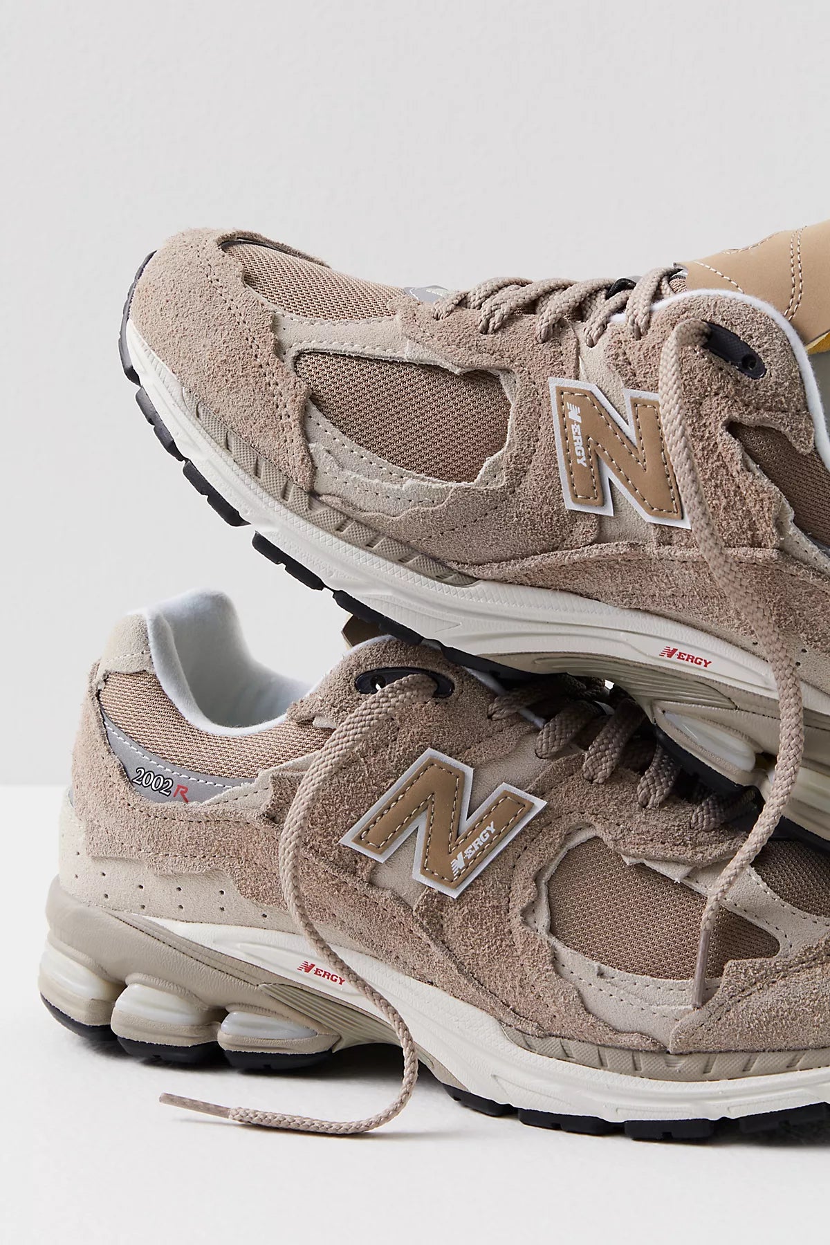 New Balance 2002r Sneakers