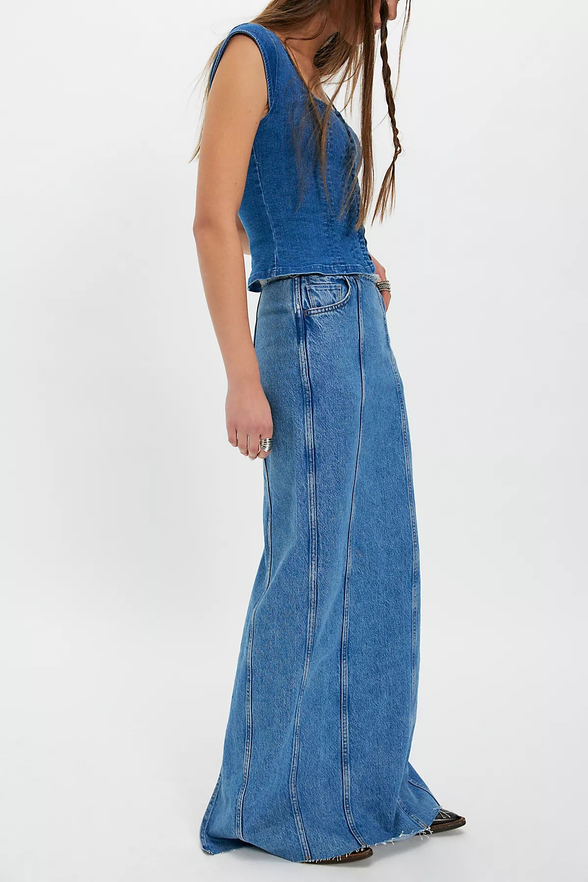 MOTHER The Chip Clip Maxi Fray Denim Skirt