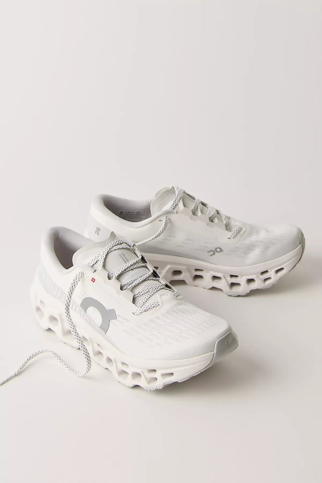 On Cloudmonster 3 Sneakers