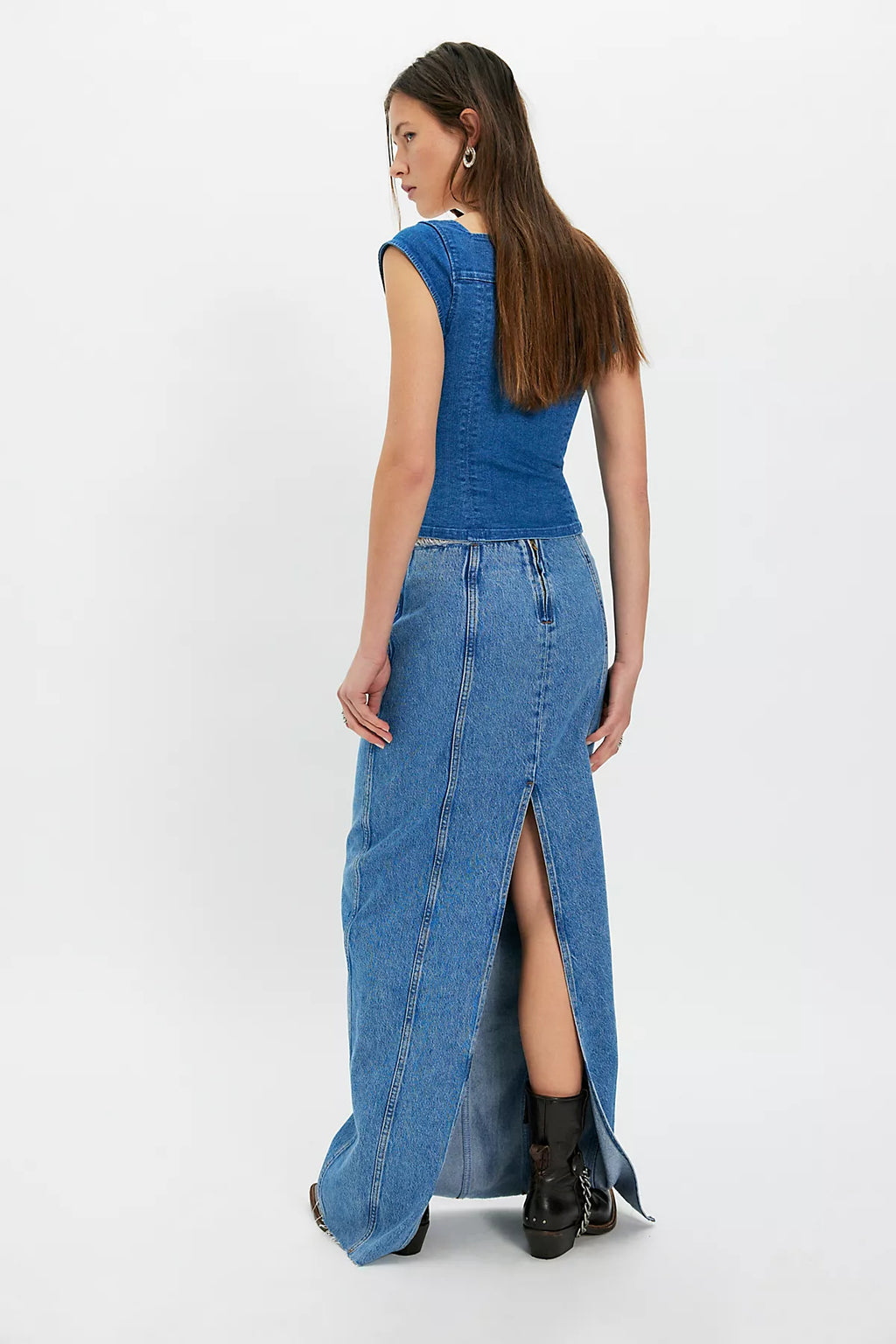 MOTHER The Chip Clip Maxi Fray Denim Skirt