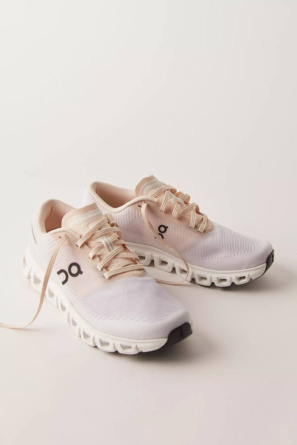 On Cloud 6 Push Sneakers