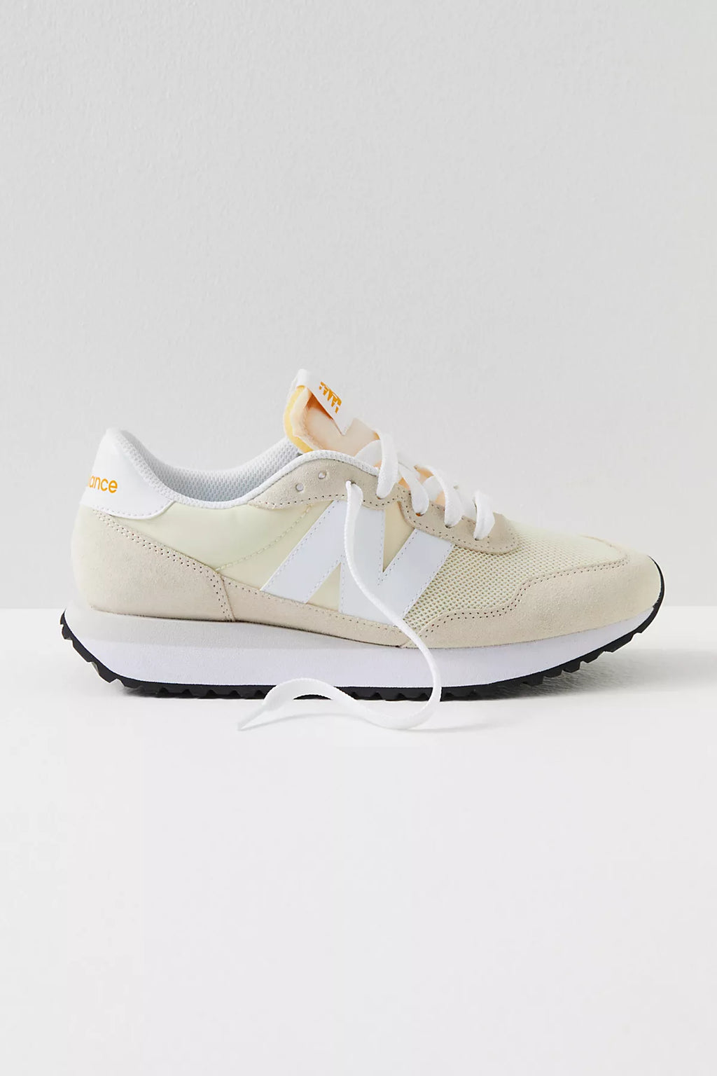New Balance 237 Sneakers
