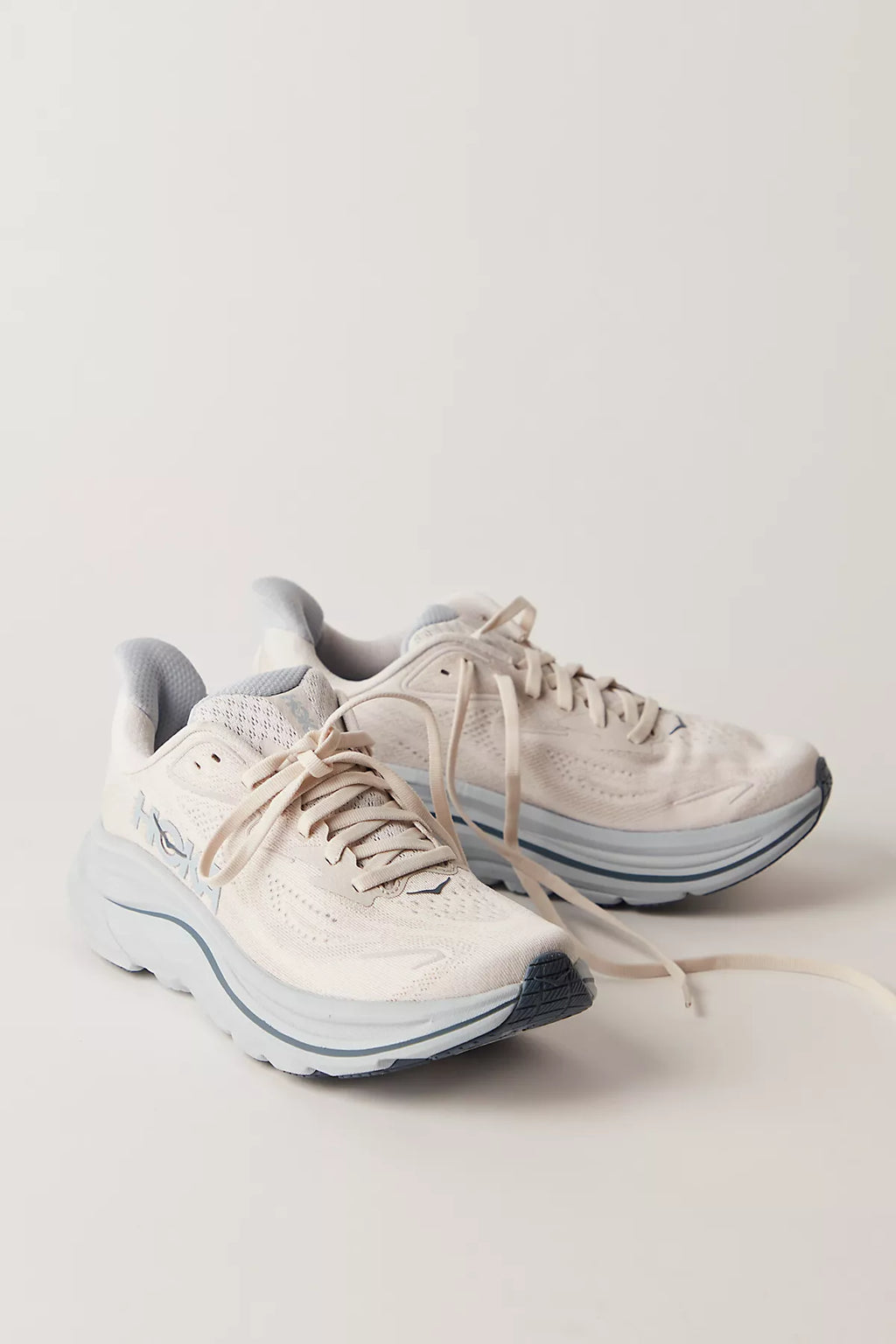HOKA® Clifton 10 Sneakers