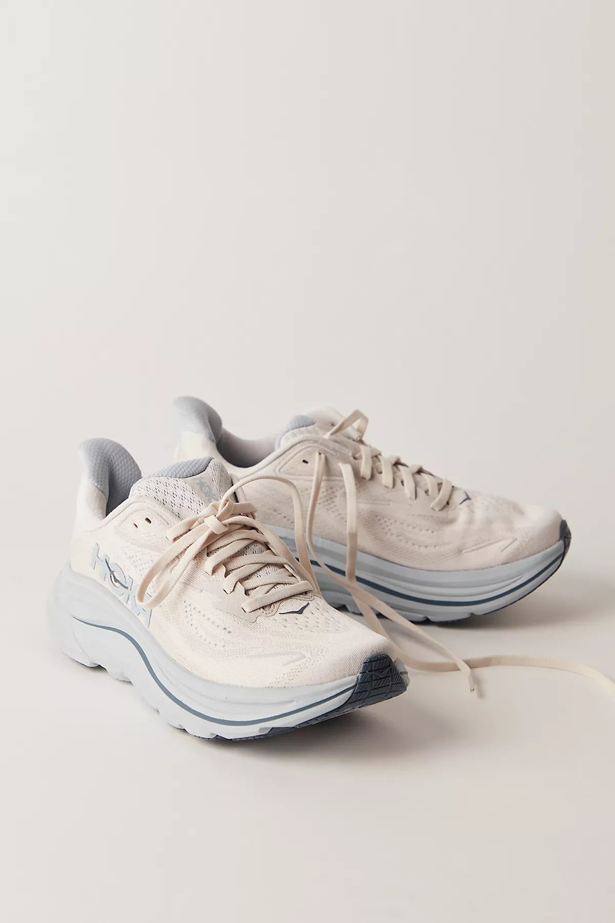 HOKA® Clifton 10 Sneakers
