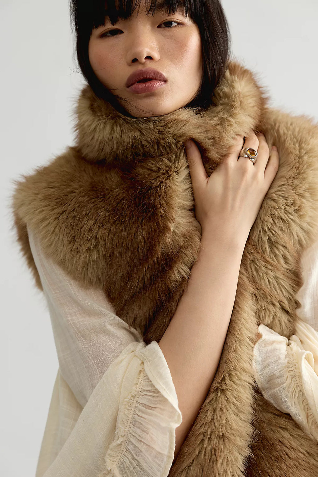 APPARIS Laila Faux Fur Vest