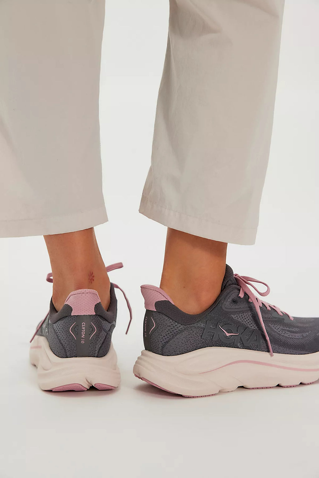 HOKA® Clifton 10 Sneakers