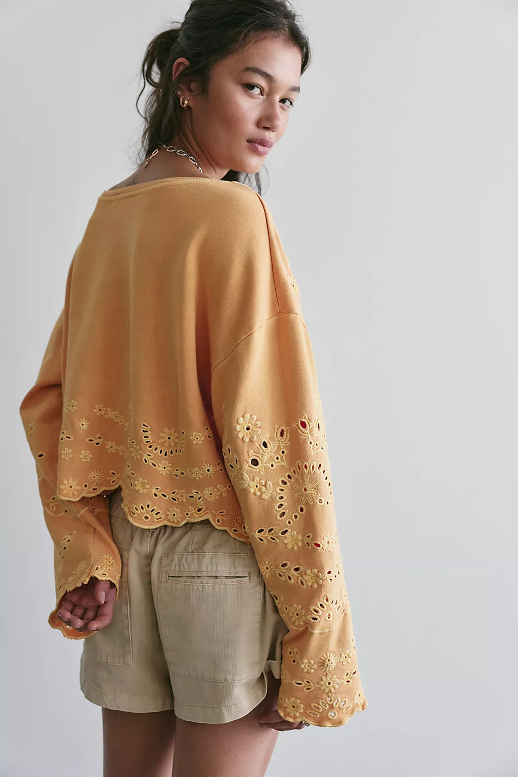 Iris Embroidered Sweatshirt