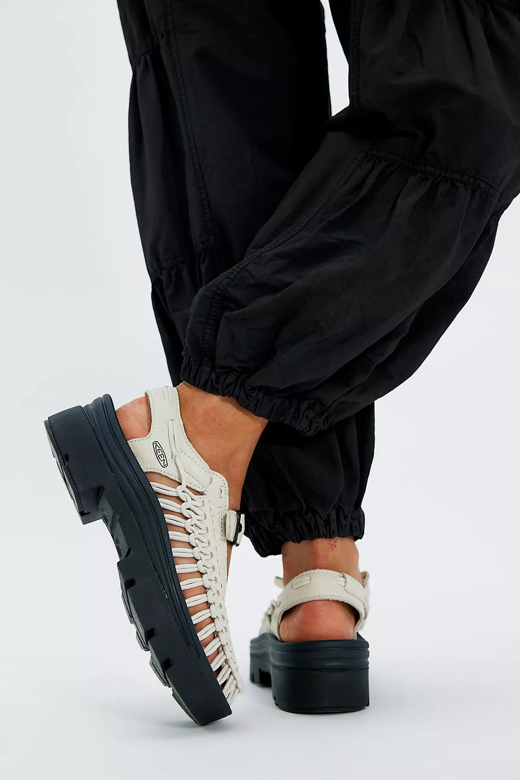 KEEN UNEEK PLT Mary Jane Sneakers