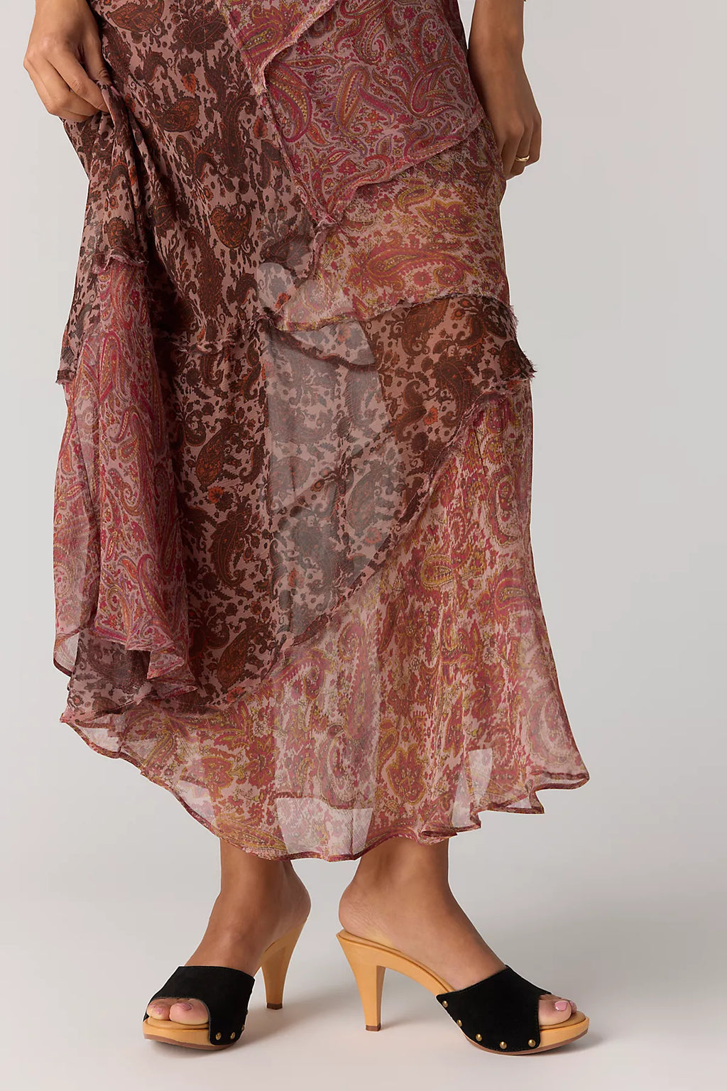 Candie’s Emiliana Clogs