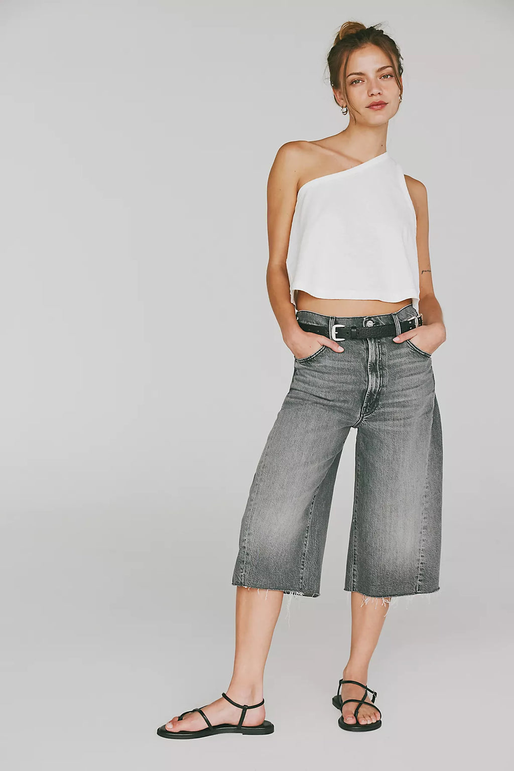 MOTHER The Whole Lot Zip Twist Fray Shorts