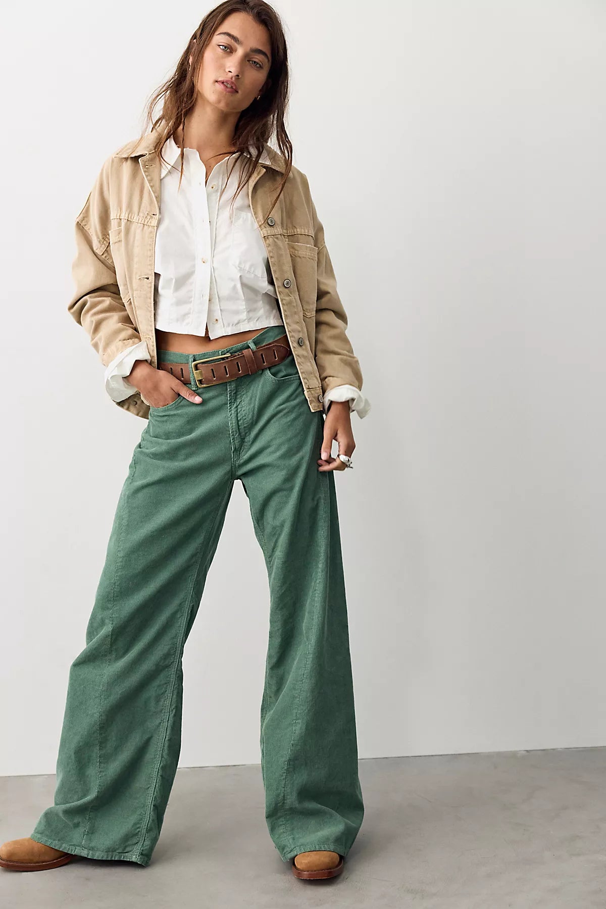 MOTHER The Lemon Twist Sneak Corduroy Jeans