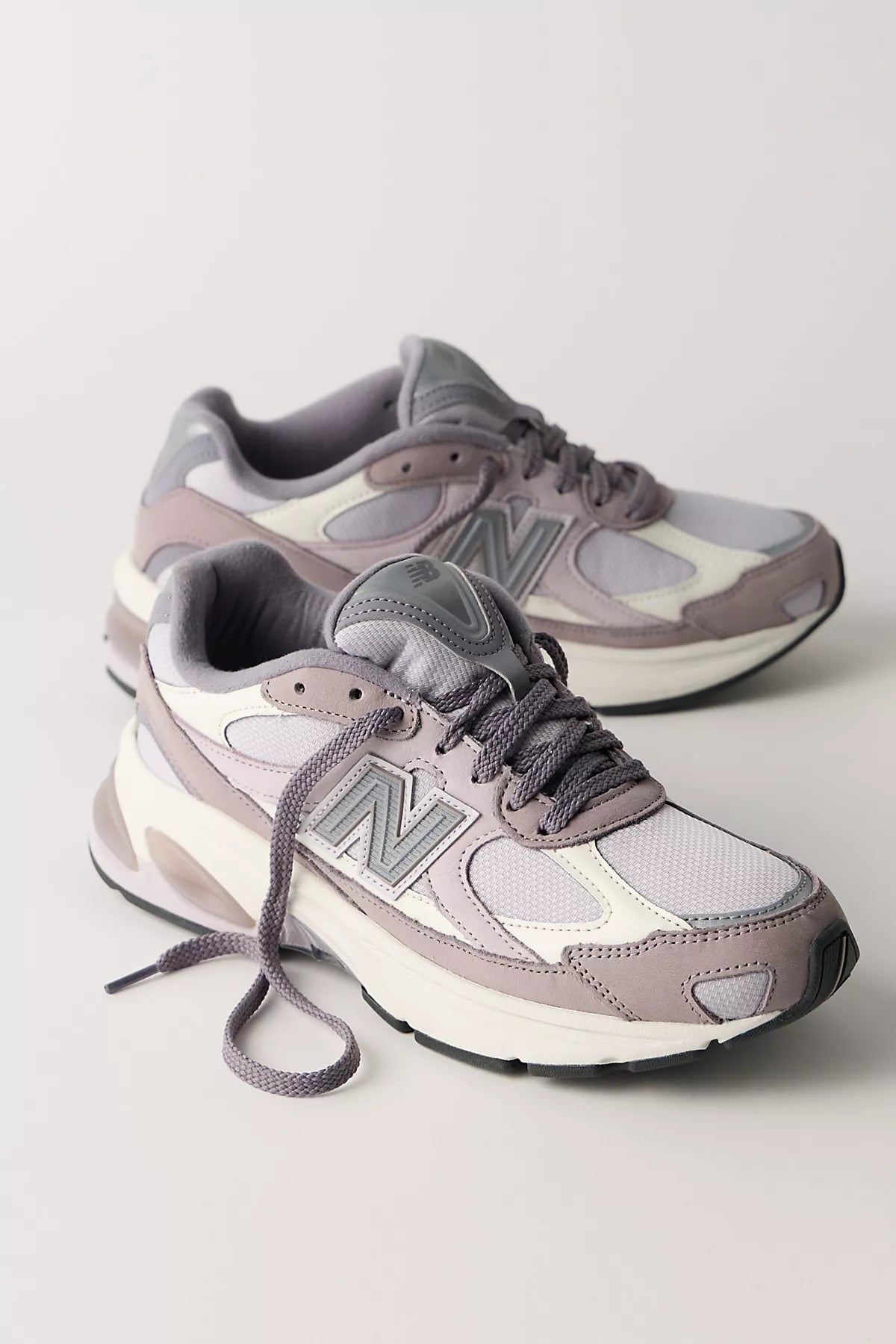 New Balance ABZORB 2010 Sneakers