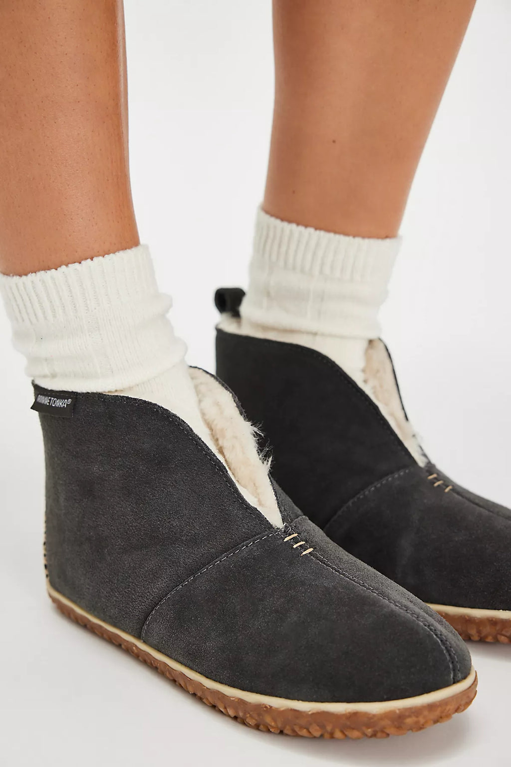 Minnetonka Tucson Slippers