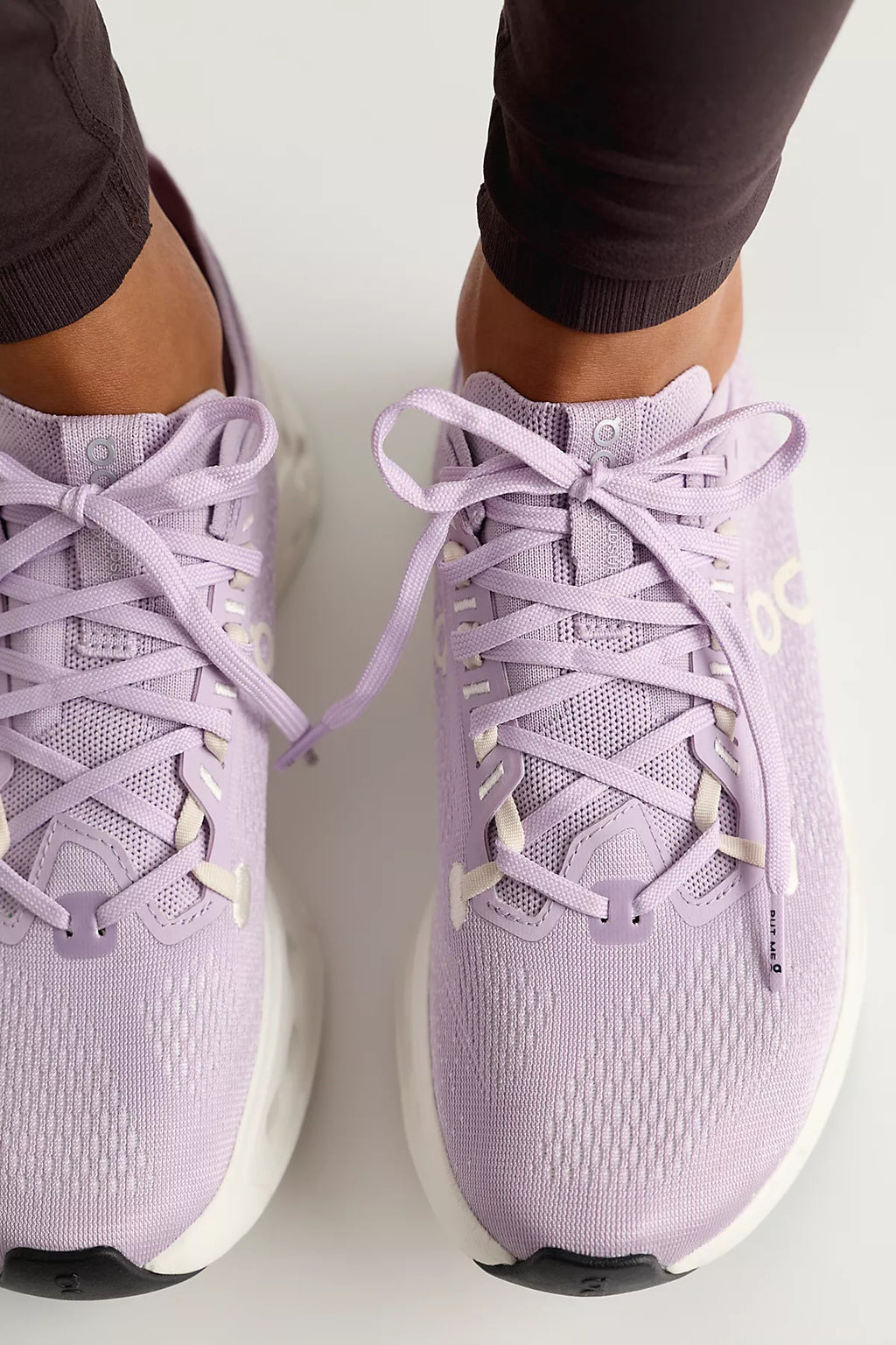On Cloudsurfer Max Sneakers