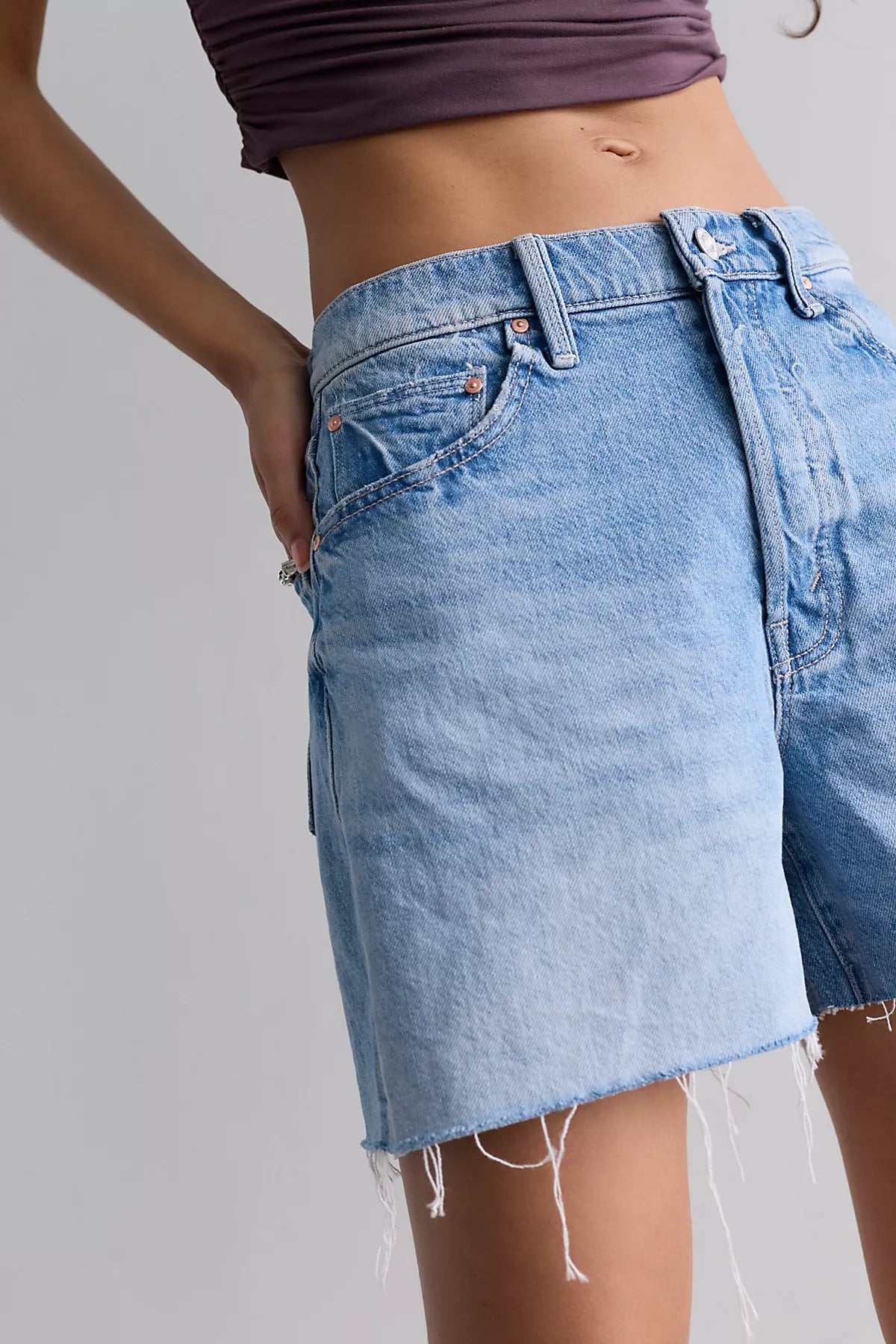 MOTHER Extra Mile Fray Shorts