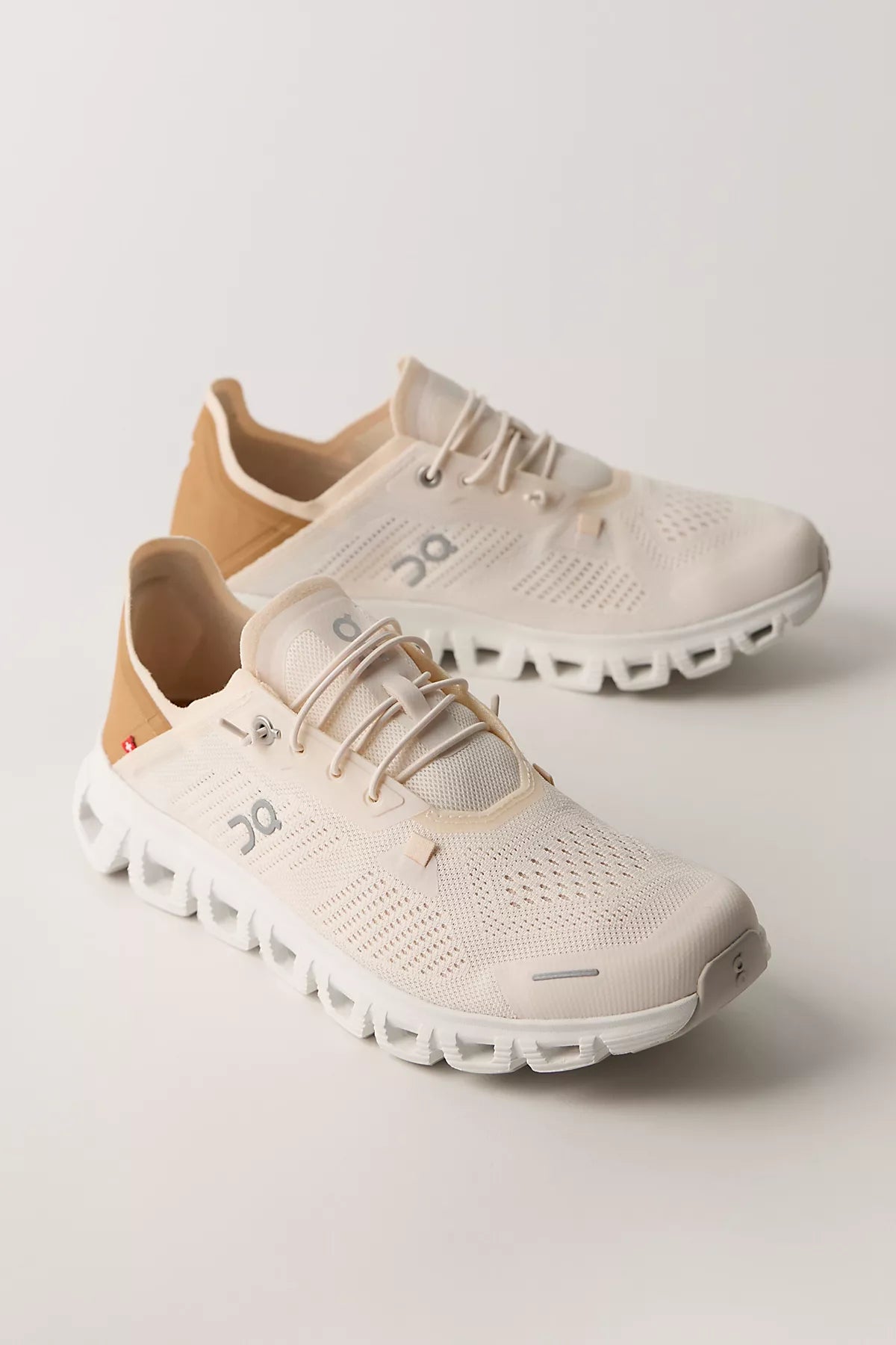 On Cloud 6 Coast Sneakers